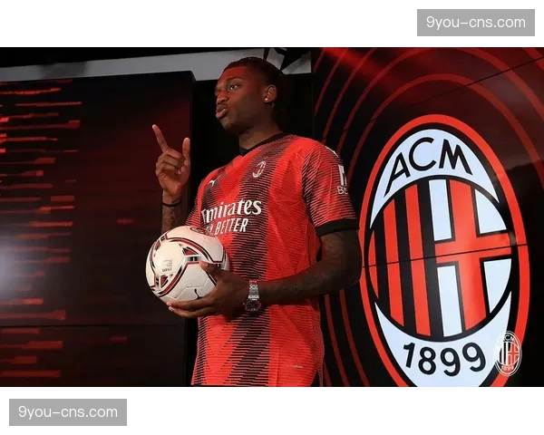 葡萄牙媒体爆料:AC米兰边锋莱奥与俱乐部就续约展开新谈判 葡萄牙媒体爆料:AC米兰边锋莱奥与俱乐部就续约展开新谈判