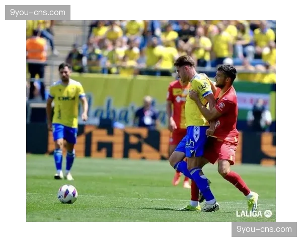 保级生死战前瞻:加的斯主场对阵赫塔菲,两队仅差一分 保级生死战前瞻:加的斯主场对阵赫塔菲,两队仅差一分